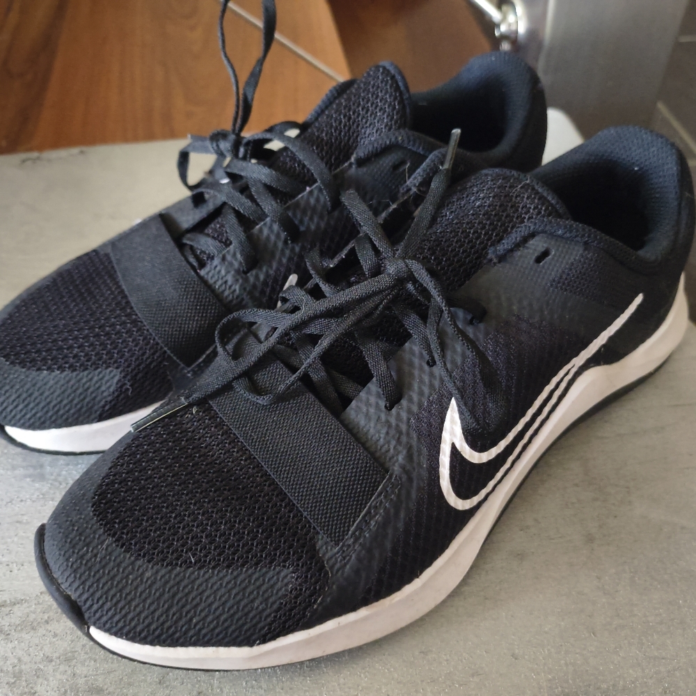Nike Tennis Shoe
